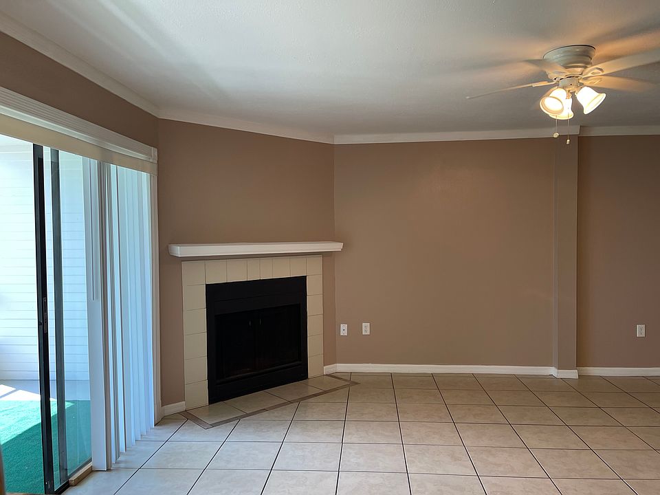 1st image of 572 Breckenridge Vlg Unit 102