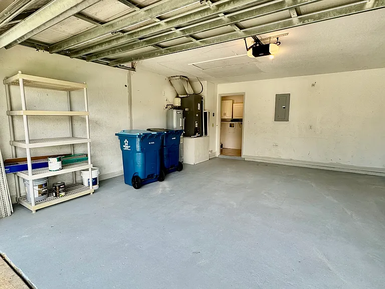 1506 Hardwicke St NW — Photo 20