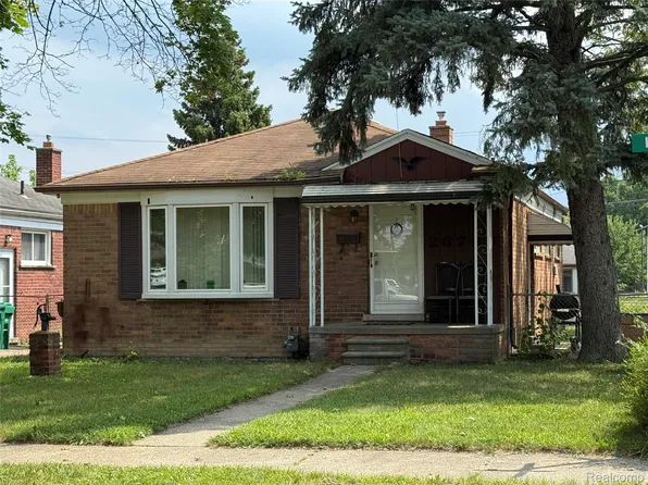 28783 Leona St, Garden City, MI 48135