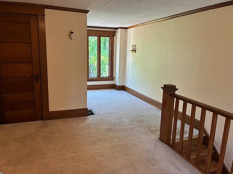 54 Morris Ave — Photo 55