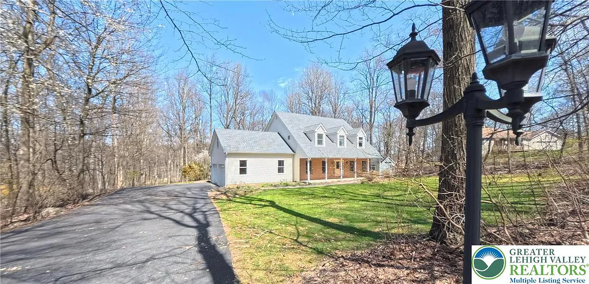 Building Photo - 5709 Fox Ln