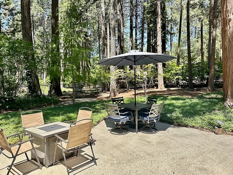 13246 Red Dog Rd — Photo 43