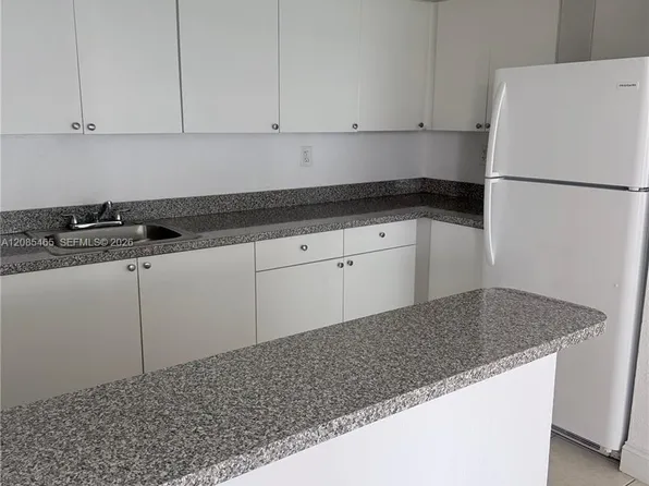 615 NW 177th St APT 207, Miami, FL 33169