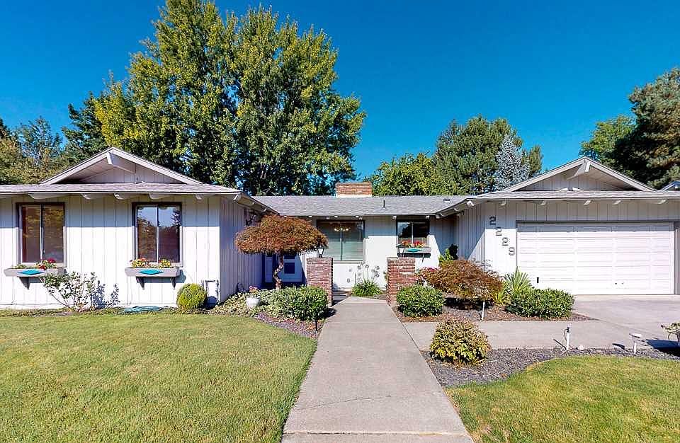 1st image of 2229 Camas Ave
