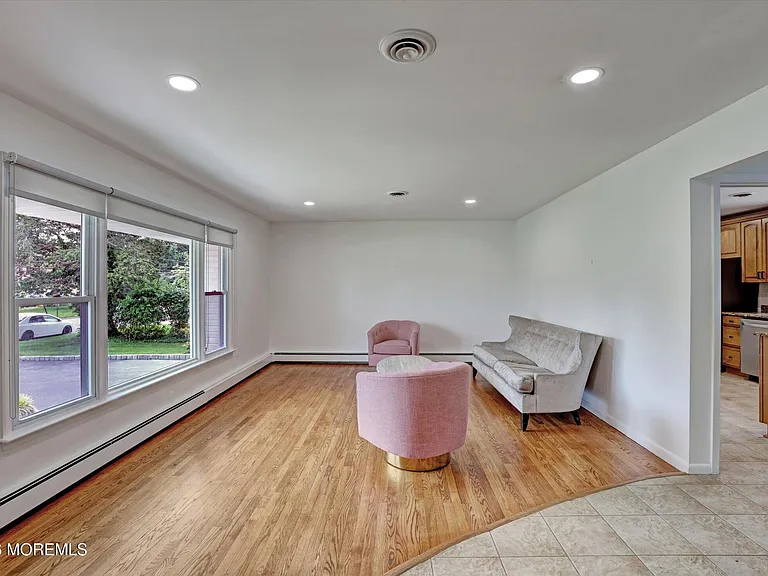 125 Beechwood Ave — Photo 8