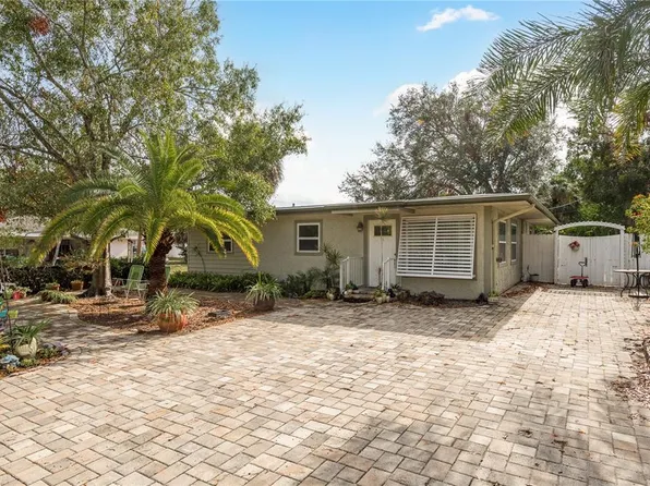 628 Pine St, Tarpon Springs, FL 34689