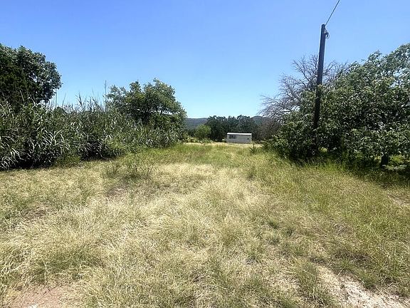 3rd image of 405 Cold Springs River Dr