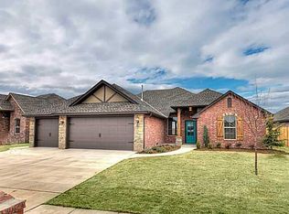 13905 Savannah River Way, Piedmont, OK 73078
