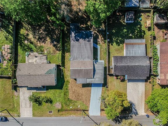 3rd image of 1710 W Henry Ave