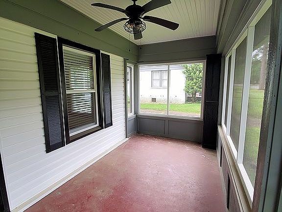 Screened porch 