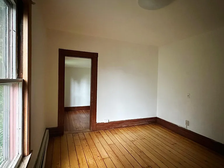 35 Prospect St #A — Photo 9