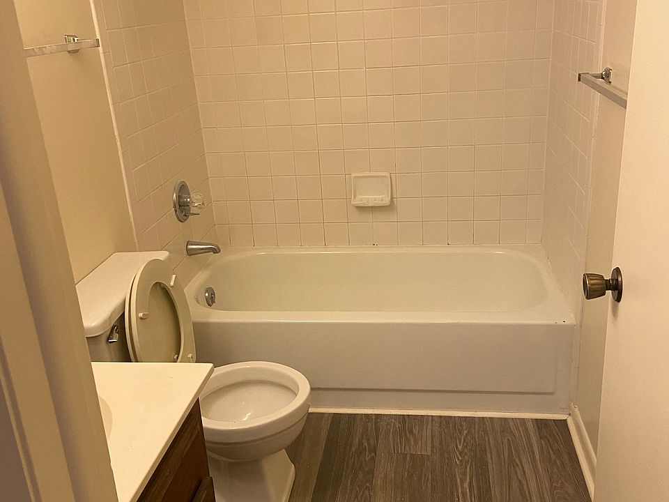 1st image of 304 Genesis Cir #1