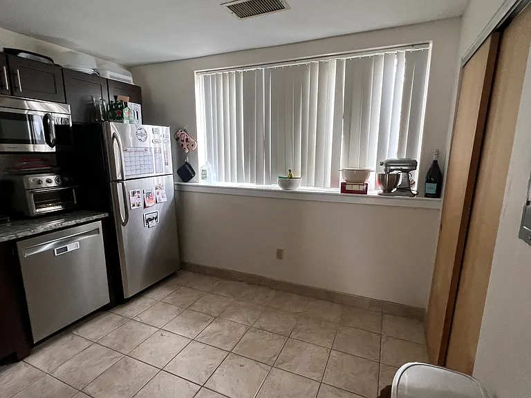 158 N Beacon St — Photo 18