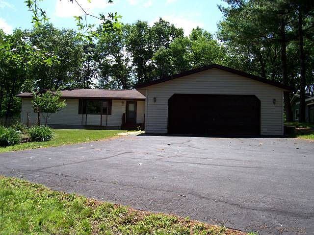 1st image of 339 Huntington Ct