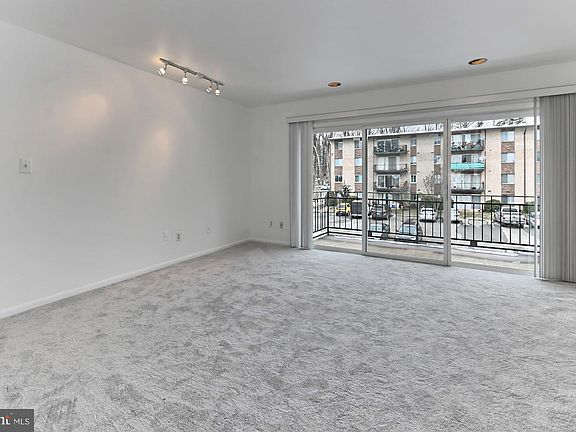4th image of 4116 Mangalore Dr APT 301