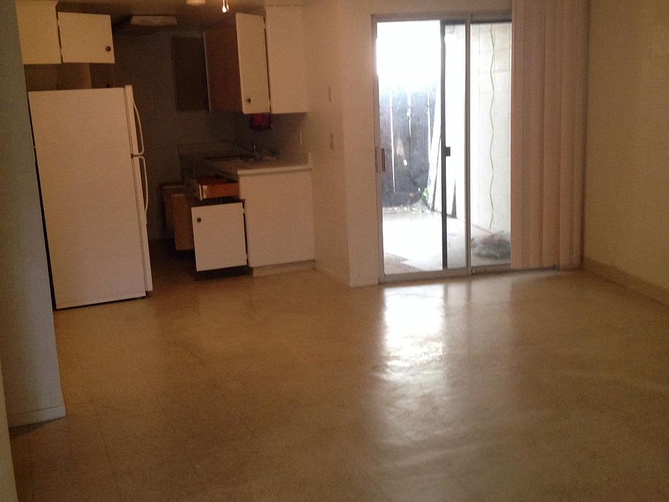 2nd image of 1413 Howard Rd APT 1
