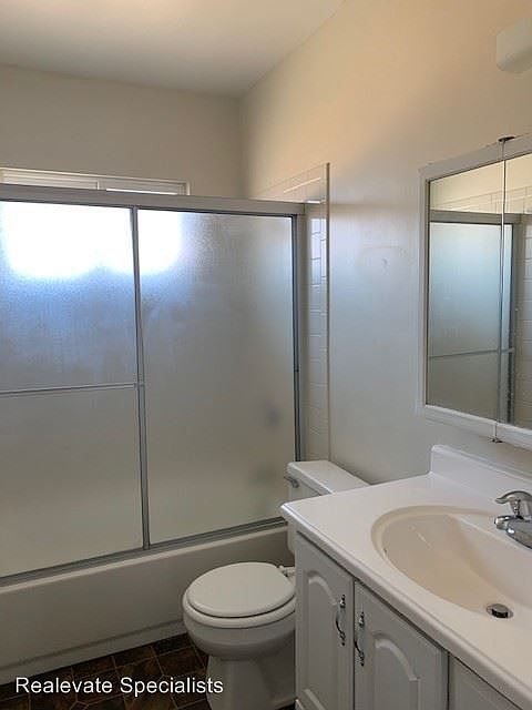 2nd image of 1135 E Lexington Ave