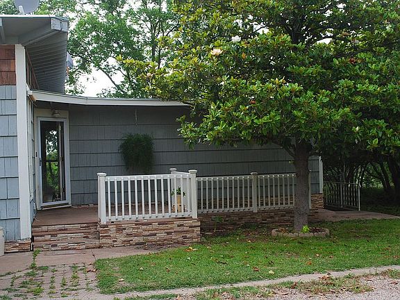 Front porch, magnolia tree
