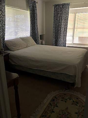 1st image of 9 Los Lagos Ln