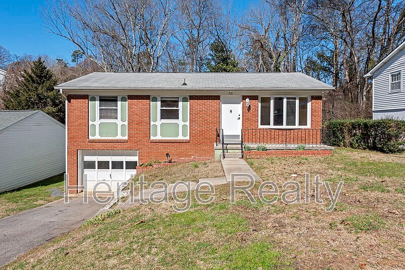 1st image of 721 Lippencott St