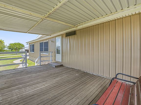 4th image of 160 Private Road 1723
