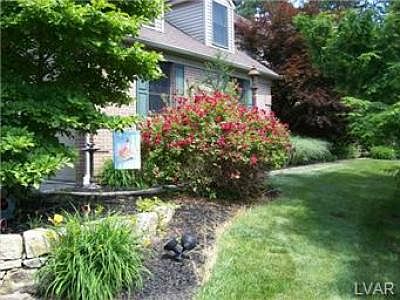 2nd image of 27 Pine Manor Dr