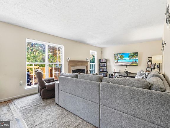 3rd image of 2609 Larissa Ct