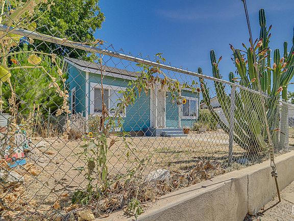 3rd image of 418 El Tejon Ave