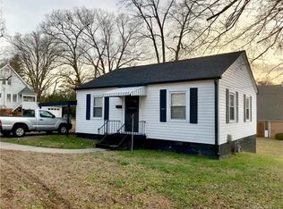 530 Salisbury Rd, Statesville, NC 28677