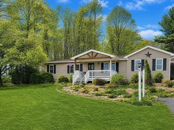 5561 Highland Rd, Kane, PA 16735