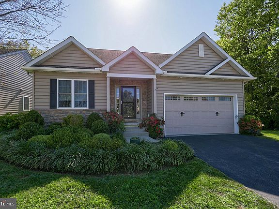 5th image of 171 Waypoint Dr #229