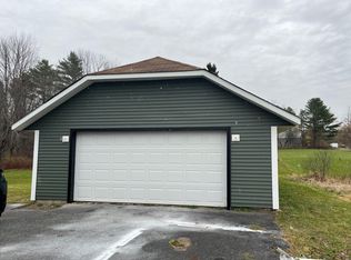 235 Ridge Rd, Lisbon, ME 04252
