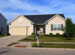 4090 King Bird Ln, Miamisburg, OH 45342