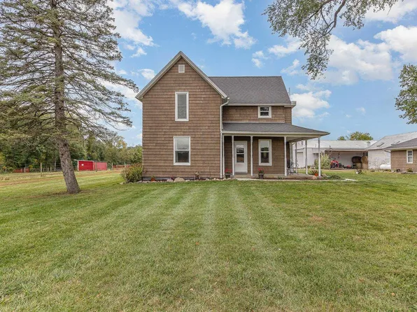 69977 Sycamore Rd, Walkerton, IN 46574