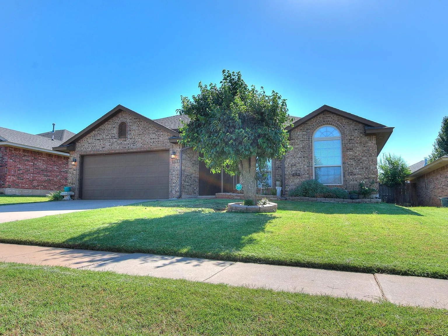 4 bed, 1589 sqft, $1,675 — Photo 3