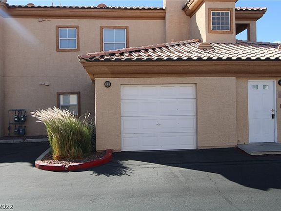 2nd image of 3609 Galatea St Unit 202