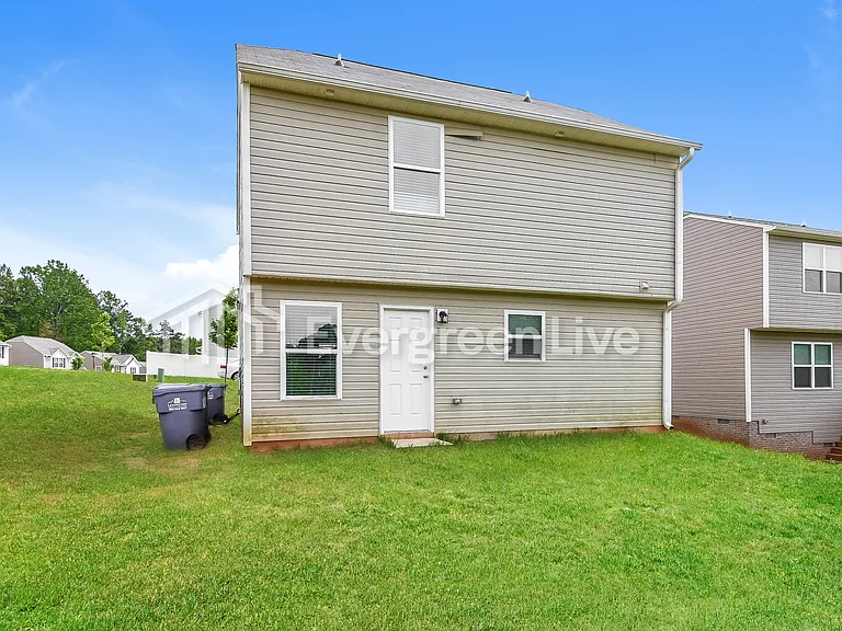 704 Quail Ln — Photo 14