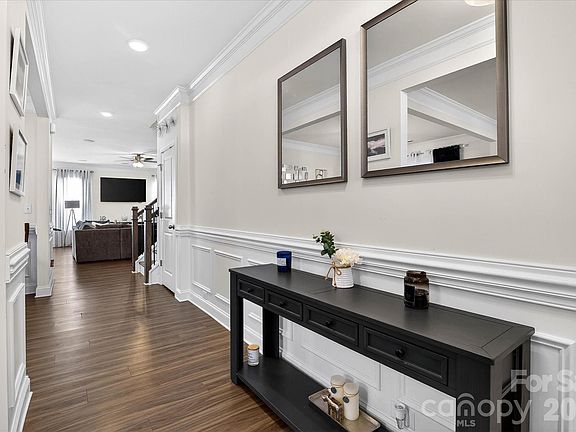 5th image of 5516 Verona Rd