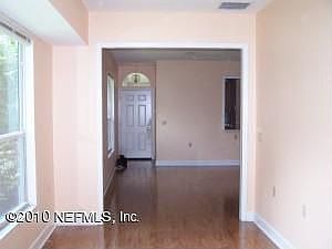 3rd image of 4518 Middleton Park Cir W