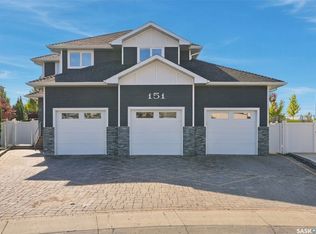 151 Glacial Shores Ct, Saskatoon, SK S7W0R6