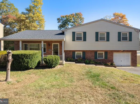 3025 Highwoods Dr, Aston, PA 19014