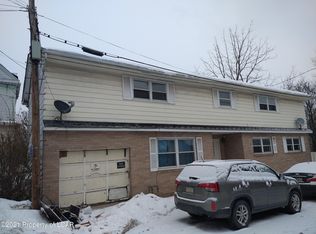 405 W Hemlock St, Hazleton, PA 18201