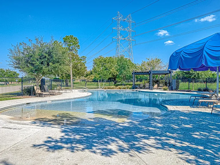 2818 Canadian Goose Ln — Photo 31