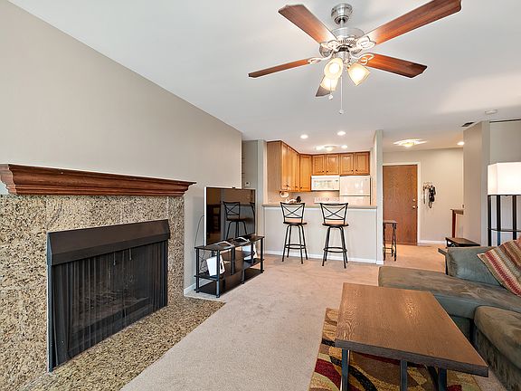 3rd image of 5810 Oakwood Dr Unit 2E