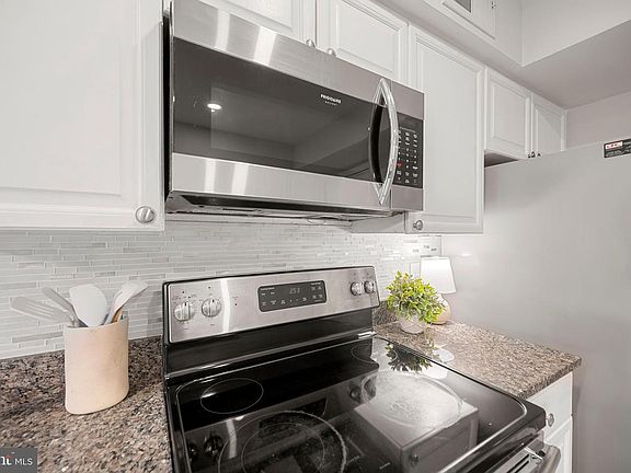 5th image of 7526 Oldham Way