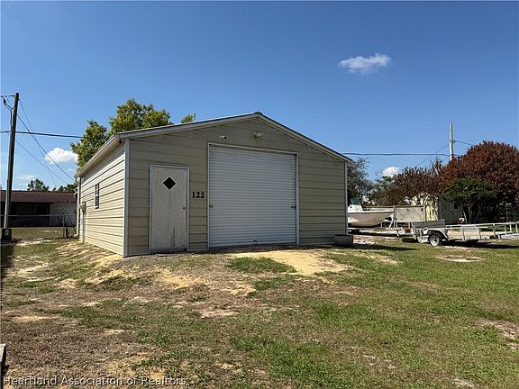 4th image of 120 Lemon Rd NW