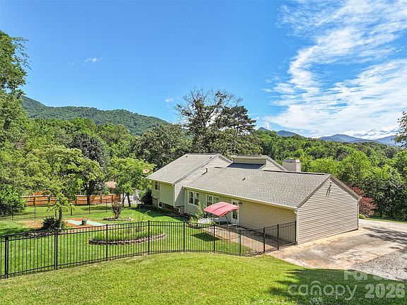 4th image of 519 Nellie John Dr