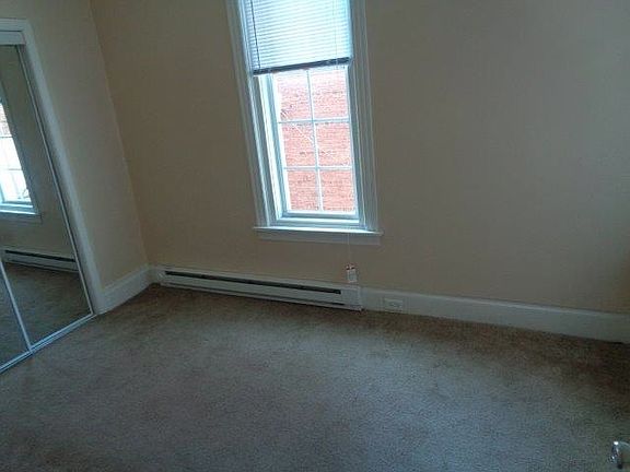 2nd image of 1638 Market St #2