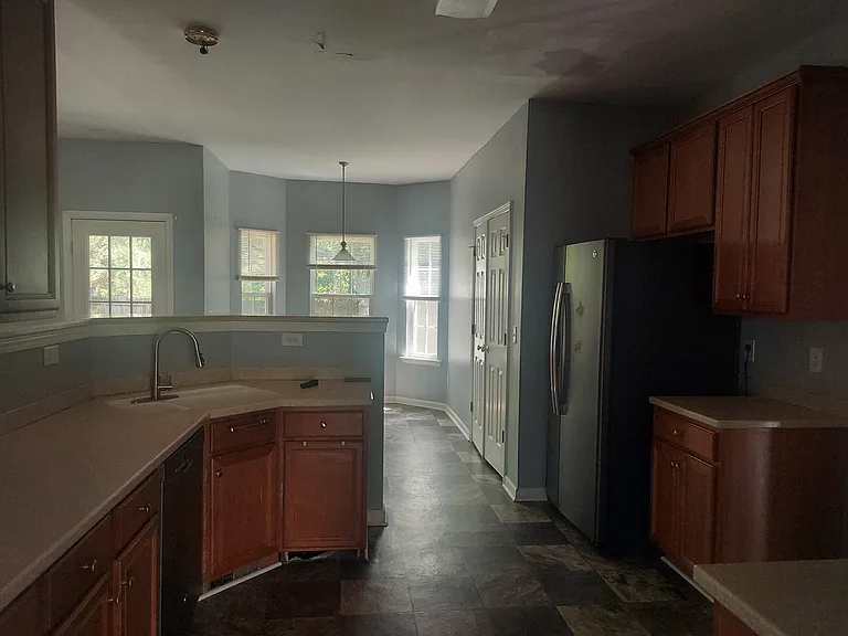 108 Adlett Ln — Photo 37