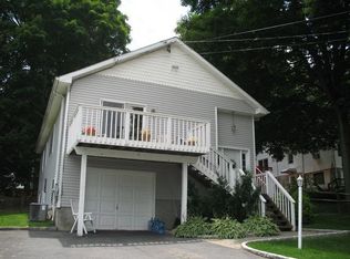 224 Center Dr, Mahopac, NY 10541